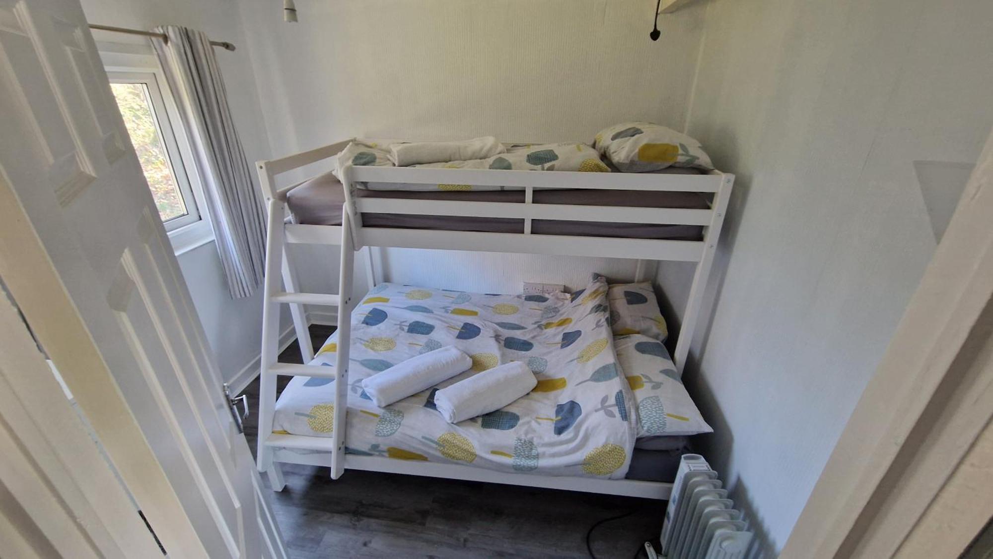 Watkin - Snowdon Cabins - Cozy Chalet - Glan Gwna, Caernarfon Caeathro Esterno foto